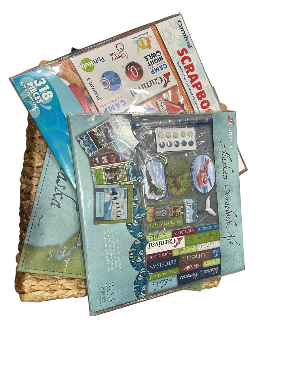 Carnival Cruise Alaska Photo Scrapbook w/ 2 Kits - Picture 9 of 16